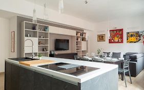 The Best Rent - Gorgeous Two-Bedroom Apartment Close To Cinque Giornate Square